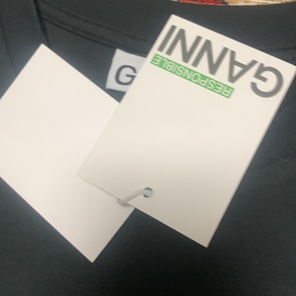 Ganni women’s Tee with Yellow Banana Print - Picture 5 of 7